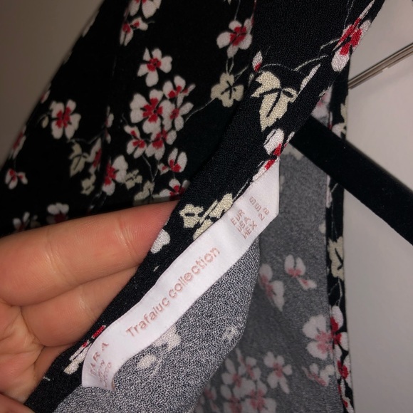 Zara Trafaluc Floral Crop Top - Picture 3 of 3